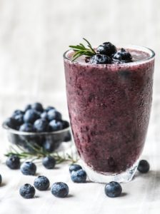 simple blueberry smoothie - vegan, low amylose